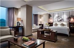 Deluxe Executive Suite