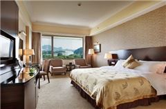 River-view Queen Room