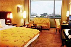 River-view Queen Room