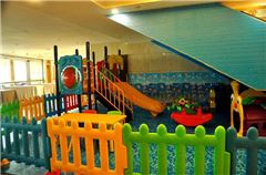 Children's Playground/Kids Club