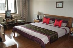 Lake-view Suite