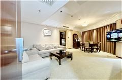 180 ° City View Suite