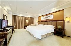 Selection Queen Room