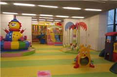 Aire de jeux pour enfants / club pour enfants