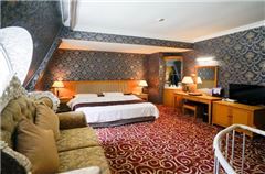Penthouse Suite