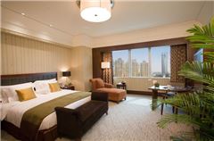 Superior Deluxe Panoramic Queen Room