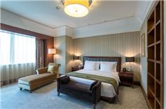 Superior Deluxe Panoramic Queen Room
