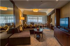 Executive Panoramic Queen Suite