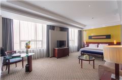 Executive Superior Deluxe Deluxe Queen Room