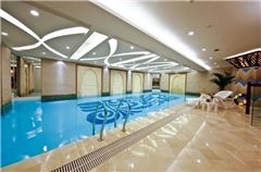 Indoor swimming pool