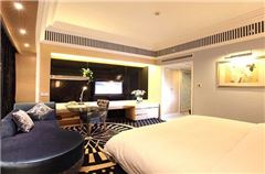 Panoramic Room