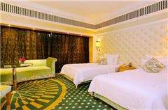 Premier Queen Room