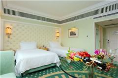 Premier Queen Room