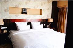 Deluxe Executive Suite