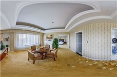 Deluxe Executive Suite