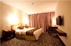 Business Queen Room