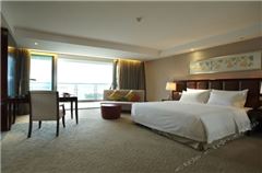 Superior Lake-view Room