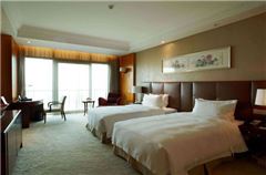 Executive Queen Room