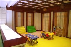 Parco giochi per bambini / miniclub