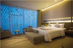 Executive Queen Room