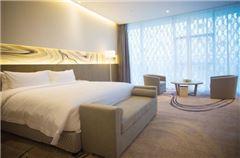 Executive Queen Room