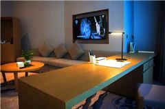 Business Queen Room