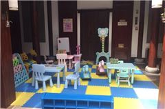 Parco giochi per bambini / miniclub