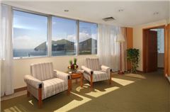 Deluxe Seaview Suite Room