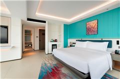 Deluxe Ocea-view Suite