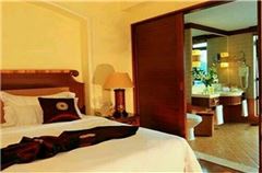 Mountain-view Room