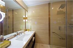 Garden Double Entry Suite
