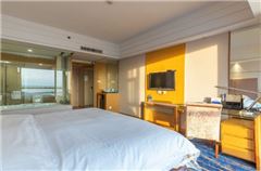 Superior Ocean-view Queen Room