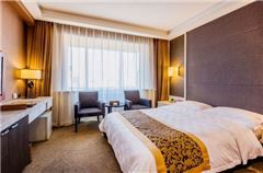 Business Queen Room