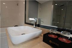Deluxe Business Room