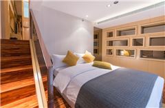 Deluxe Multi-level Twin Room