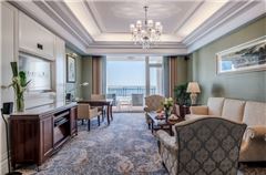 Executive Sea-view Suite