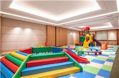 Children's Playground/Kids Club