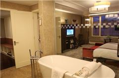 Ocean-view Two-bed Suite
