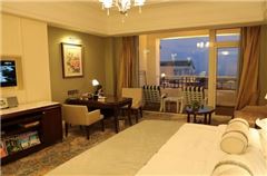 Lengthen Ocean-view Queen Room