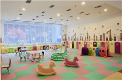 Parco giochi per bambini / miniclub