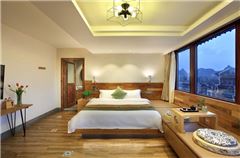 精品江景大床房