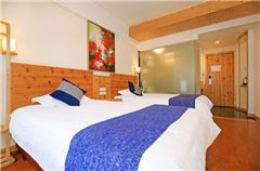 飄窗靜境書香雙床