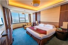Deluxe Cityview King Room