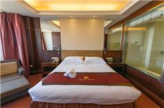 Deluxe Ocean-view Queen Room