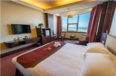Deluxe Ocean-view Queen Room