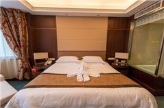 Deluxe Business Suite