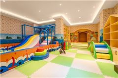 Children's Playground/Kids Club