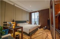 Zhongting Garden-view Queen Room