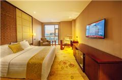 Elegant Queen Room