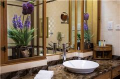 Ocean-view Queen Room